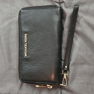 Michael Kors Wristlet